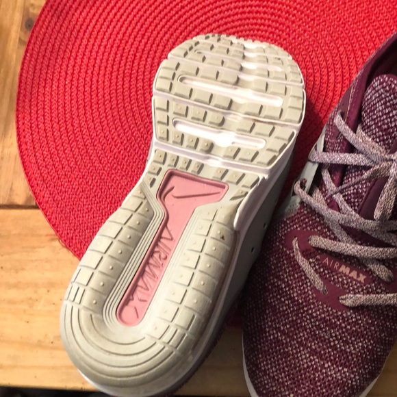 Nike AirMax Sneakers worn without box. - Picture 4 of 5